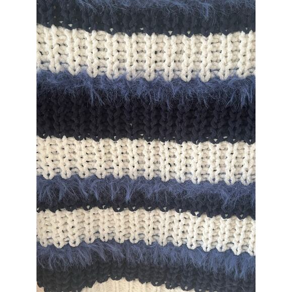 Women's It's Our Time Knit Stripped  Off the Shoulder Winter Sweater Size Medium - Picture 3 of 6